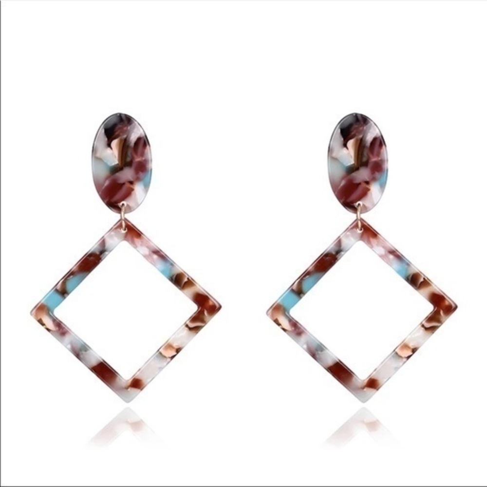 3/$30 ❤️ Acetate Resin Geometric Earrings